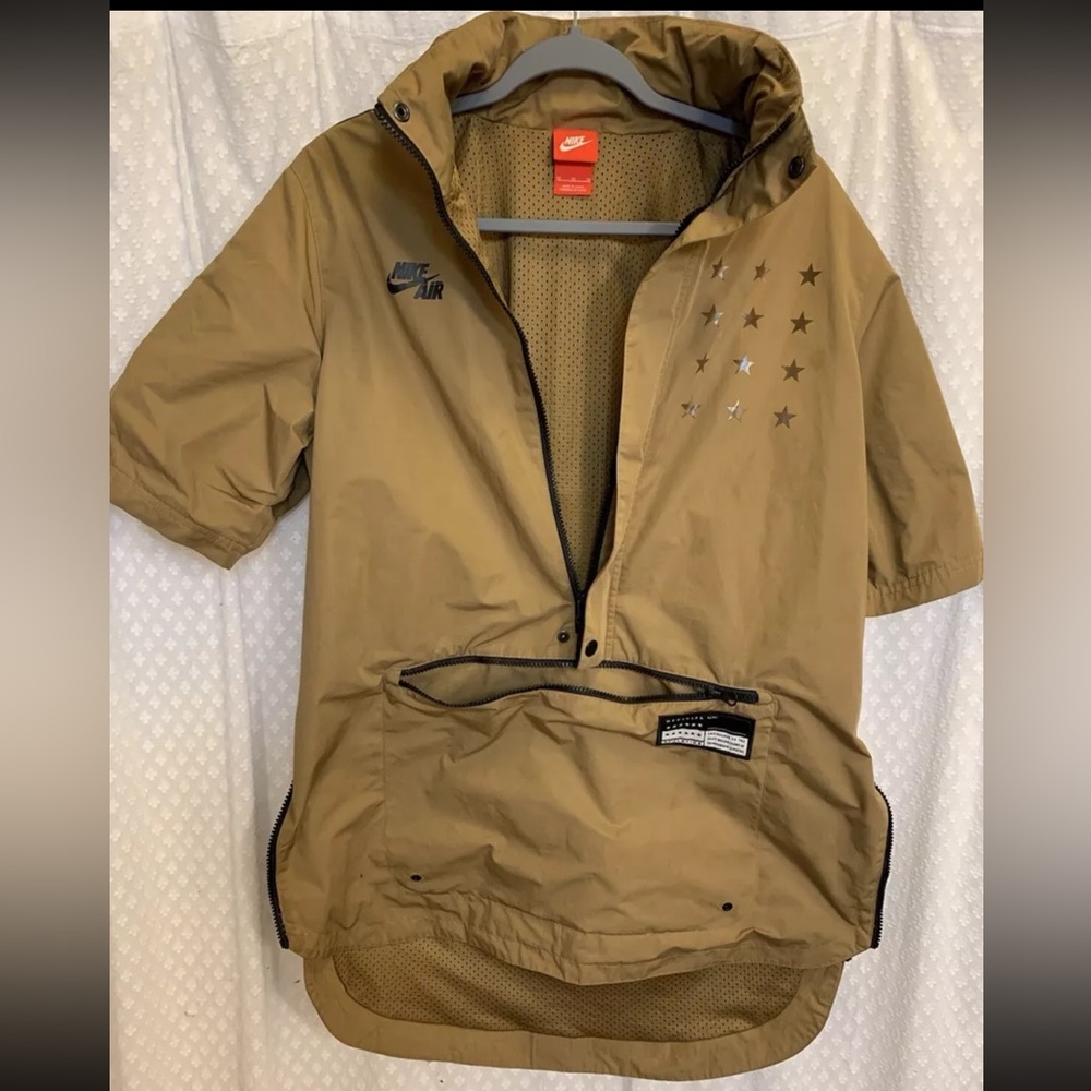 Nike Air Pivot V3 Anorak Jacket Men’s S/S Lightweight hooded sportswear
